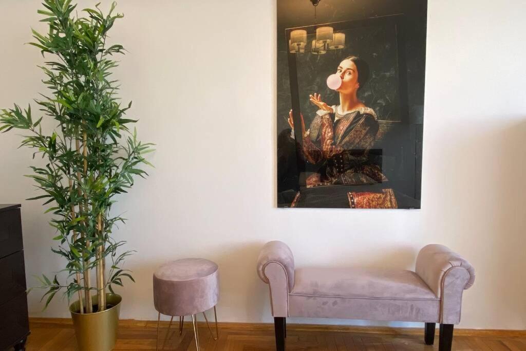 New Luxury Flat In Front Of The Parliament At Unirii * Bucarest
